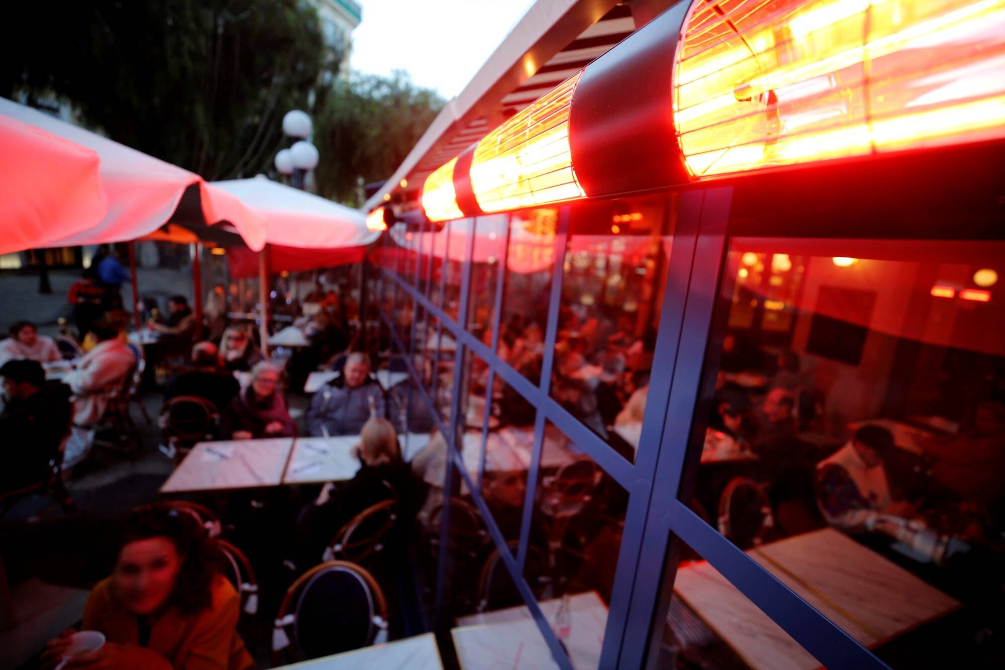 Fin des terrasses chauffées dans les bars et restaurants à partir du 1er avril