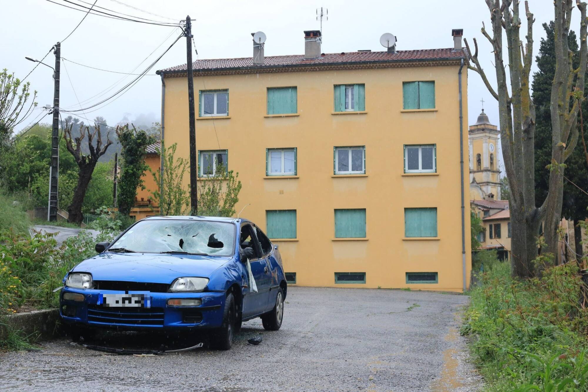 Un militant de Roya citoyenne attaqué en pleine nuit par une bande à son domicile... Bagarre générale ou agression raciste? Le procès ce vendredi