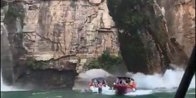 Un pan de falaise se détache et s'écrase sur des bateaux dans un lac touristique au Brésil et fait au moins 10 morts