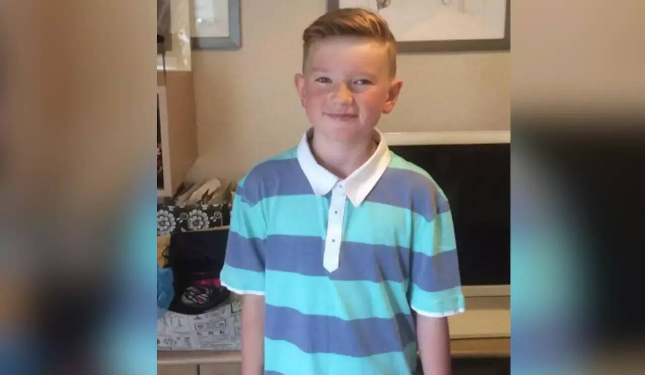 "Il m'a dit qu'il voulait avoir une vie normale": l'homme qui a retrouvé le jeune Britannique enlevé il y a 6 ans témoigne