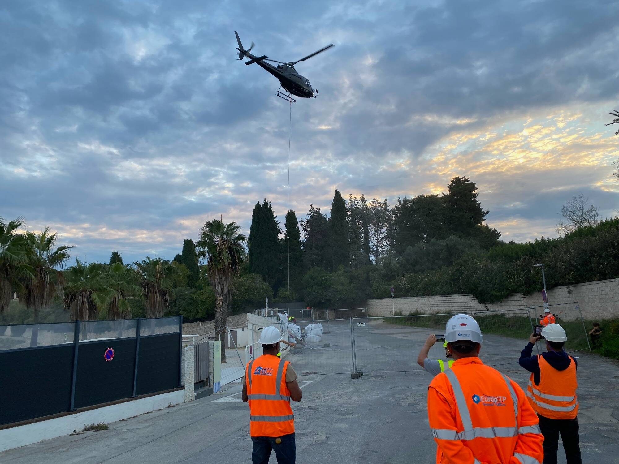 Pourquoi une partie du sentier du littoral à Antibes est-elle fermée pour plusieurs semaines?