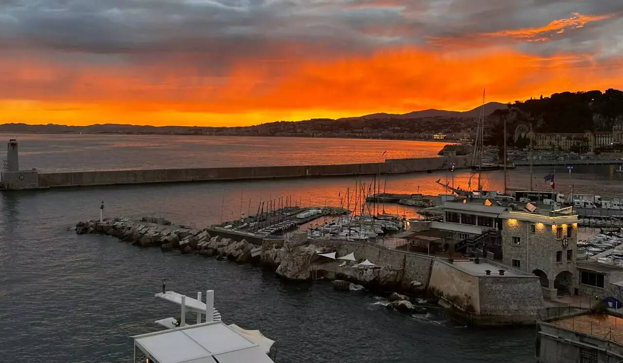 Le soleil va briller sur la Côte d'Azur ce mercredi, Météo France maintient sa vigilance jaune avalanche