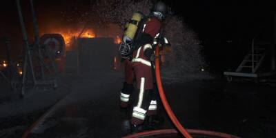 Un yacht de 30 mètres dévoré par les flammes à Saint-Mandrier, une personne disparue