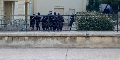 Important dispositif de police devant le Park Hôtel à Hyères après des menaces d'attentat ce mercredi après-midi