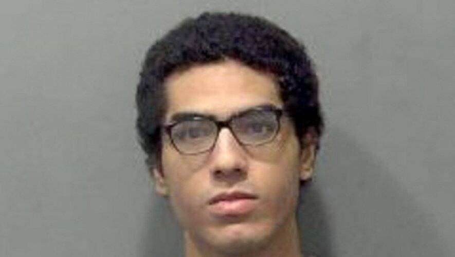 Royaume-Uni: prison à vie pour un adolescent qui avait tué sa famille et planifié un massacre