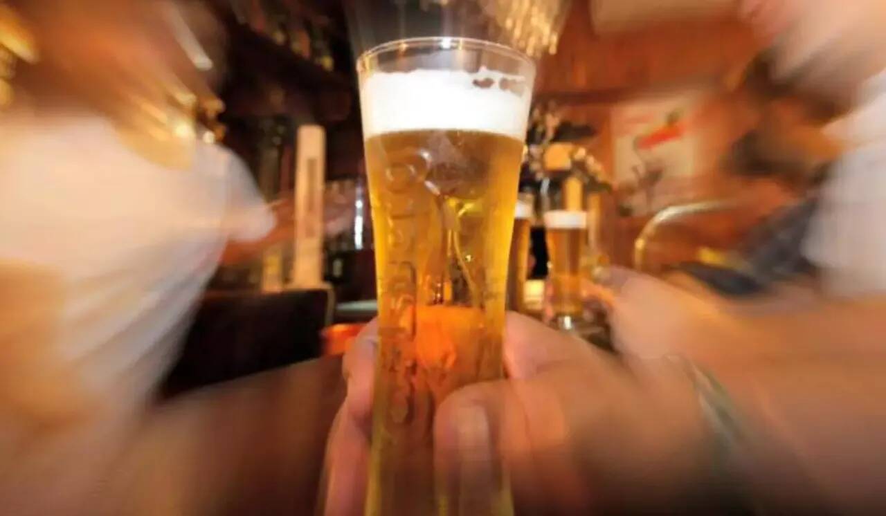 Il fête son anniversaire et finit en cellule de dégrisement après avoir percuté plusieurs véhicules à Cannes