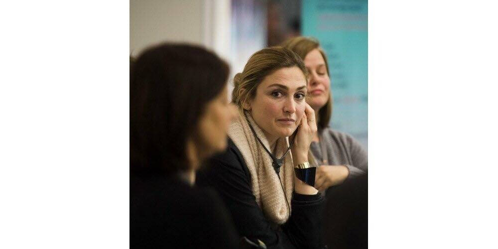 Production d'un film, liens avec une société de Kev Adams... Julie Gayet impliquée dans une affaire de corruption liée à la vente de Rafale à l'Inde?