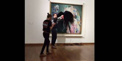 Un groupe pétrolier offre l'entrée au musée, des militants écologistes aspergent de liquide noir un chef d'oeuvre de Klimt