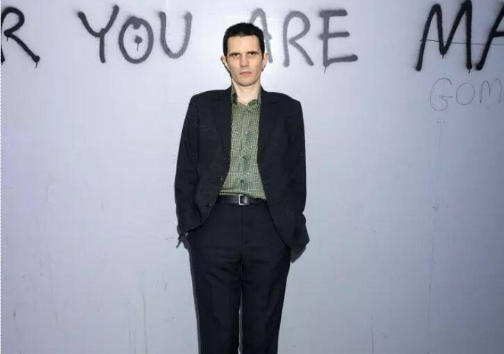 Il avait disparu des écrans depuis 10 ans: Lescop revient avec un nouvel album new wave et sera sur scène à Hyères samedi 13 avril