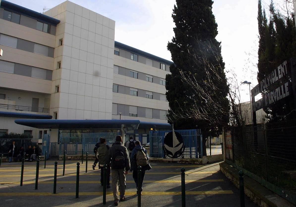 Trois cas de Covid-19 au lycée Dumont d'Urville à Toulon: une classe de terminale finalement fermée