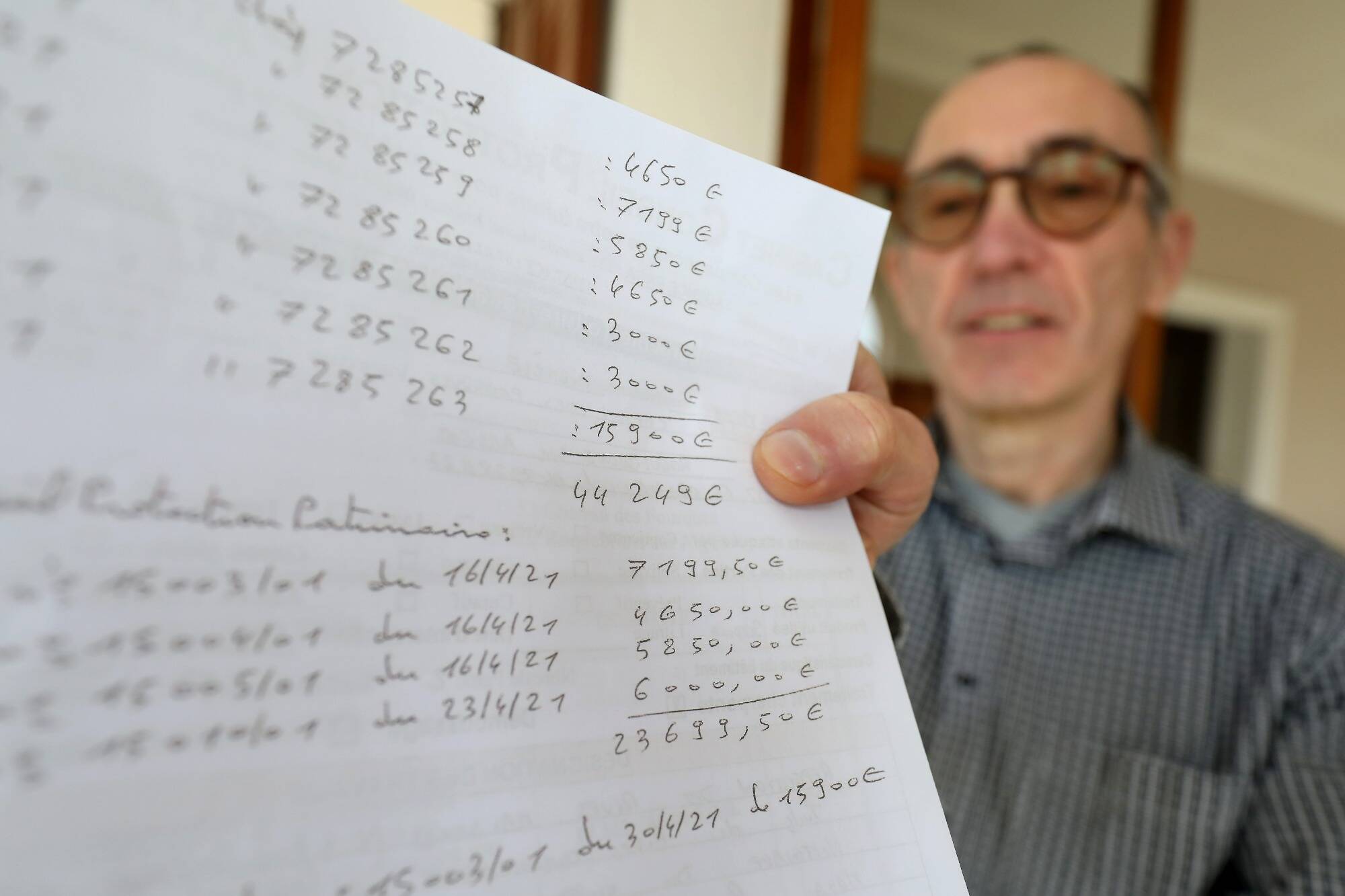 Arnaque à la rénovation énergétique: une Varoise escroquée de presque 50.000 euros pour des travaux inutiles dans sa maison