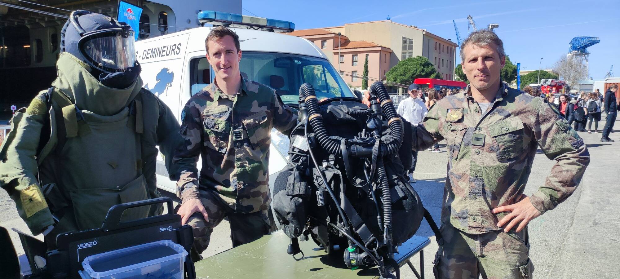 Ces cinq métiers insolites de la Marine nationale qui recrutent