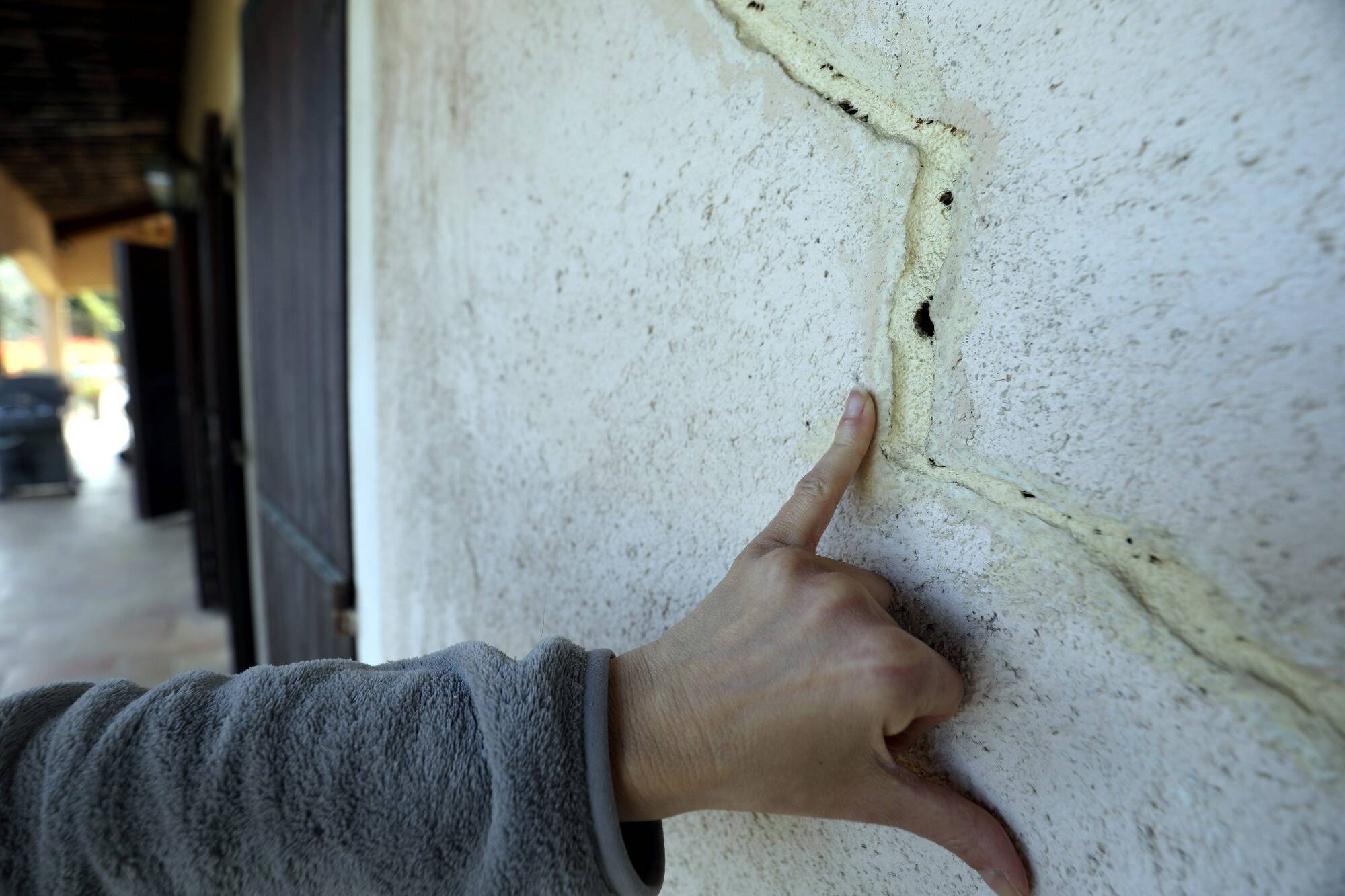 Des scientifiques expliquent pourquoi les maisons se fissurent à cause de la sécheresse