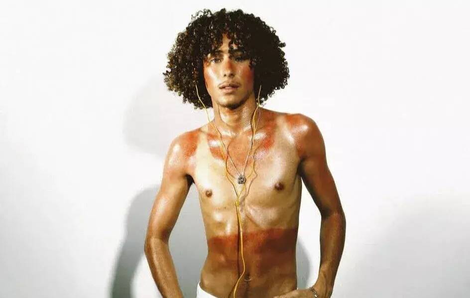 Un ancien candidat de la Star Academy temporairement banni d'Instagram à cause d'un "sun tattoo"