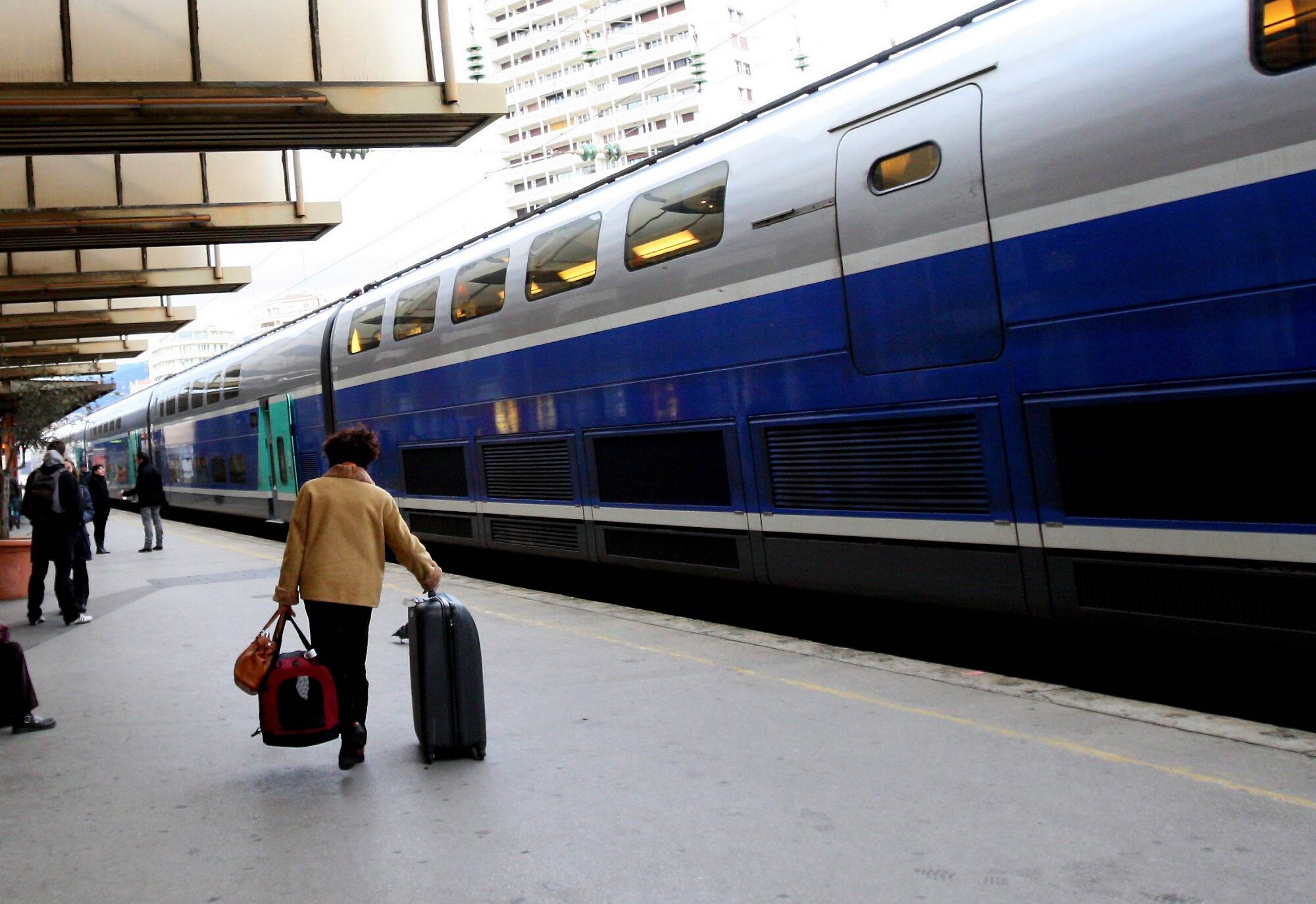 Un bagage abandonné en gare de Toulon perturbe le trafic des trains, ce jeudi après-midi