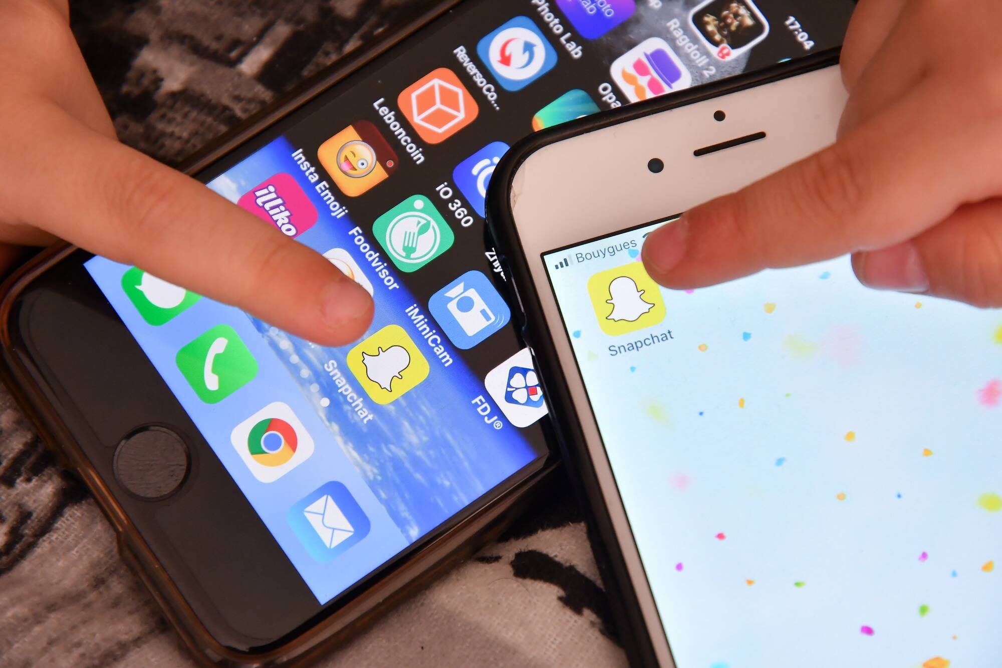 Vous êtes parent? Donnez-nous votre avis sur l'interdiction des réseaux sociaux aux moins de 15 ans