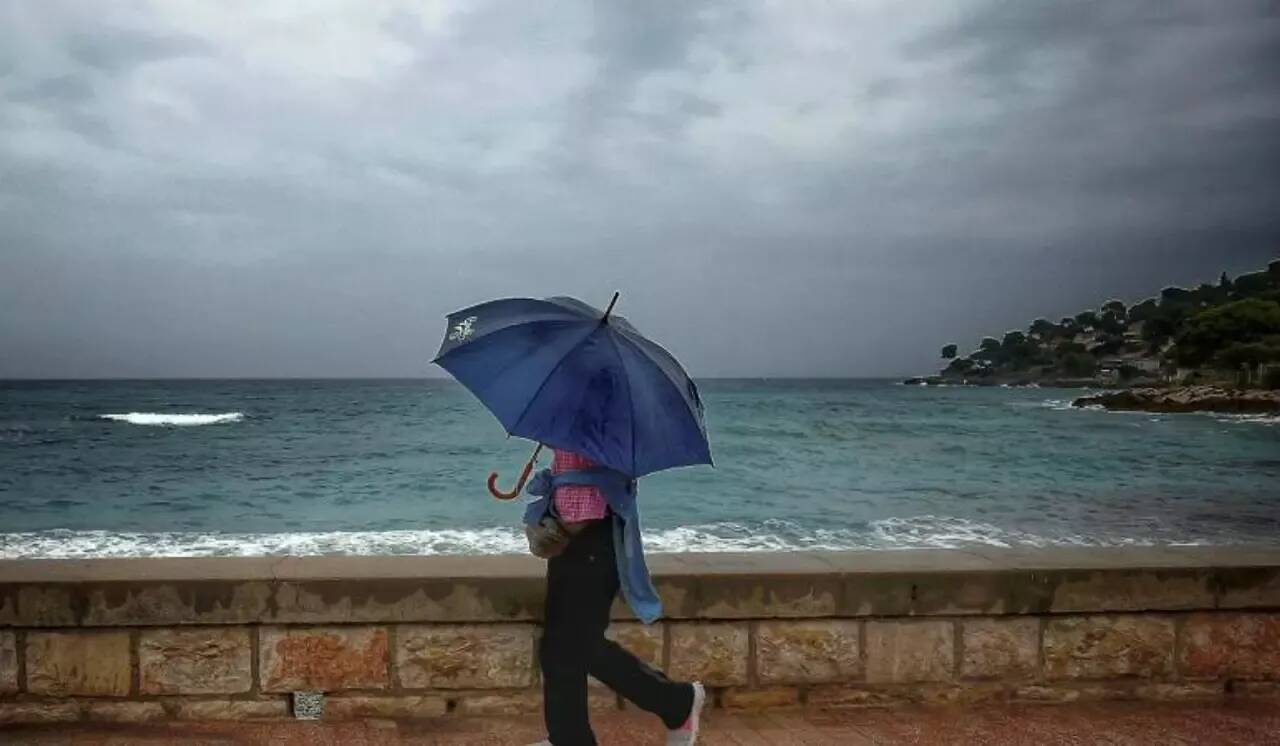 Le ciel des Alpes-Maritimes coupé en deux ce dimanche 14 mai, le département en vigilance jaune aux orages