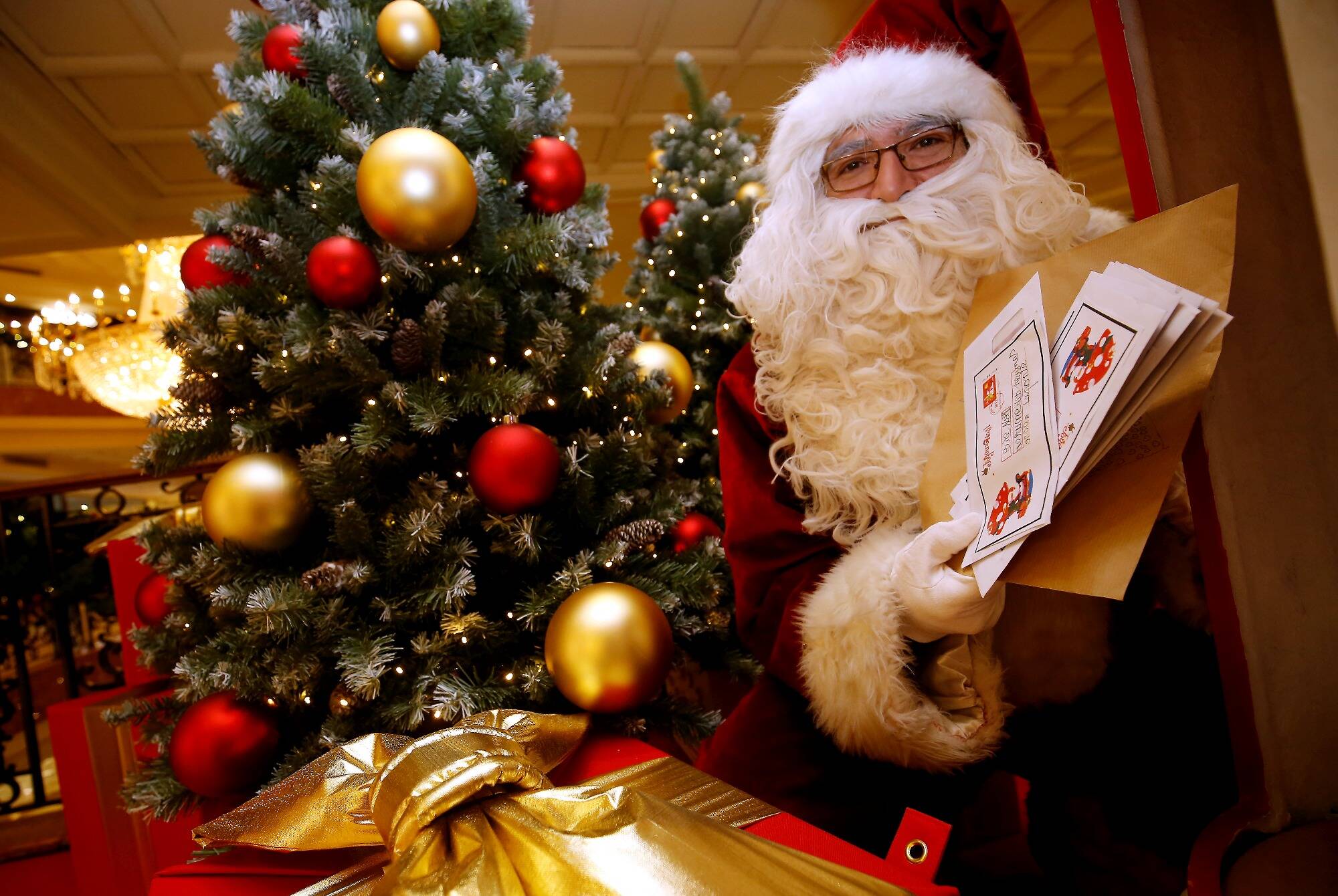 Le Père Noël a ouvert son secrétariat à La Poste de Monaco, voici comment lui écrire