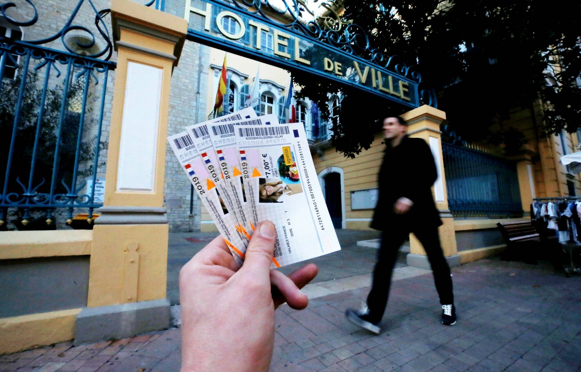 Pass'sport, télétravail, hausse des tarifs du gaz, tickets restaurants, activité partielle... Ce qui change à partir du 1er septembre 2021