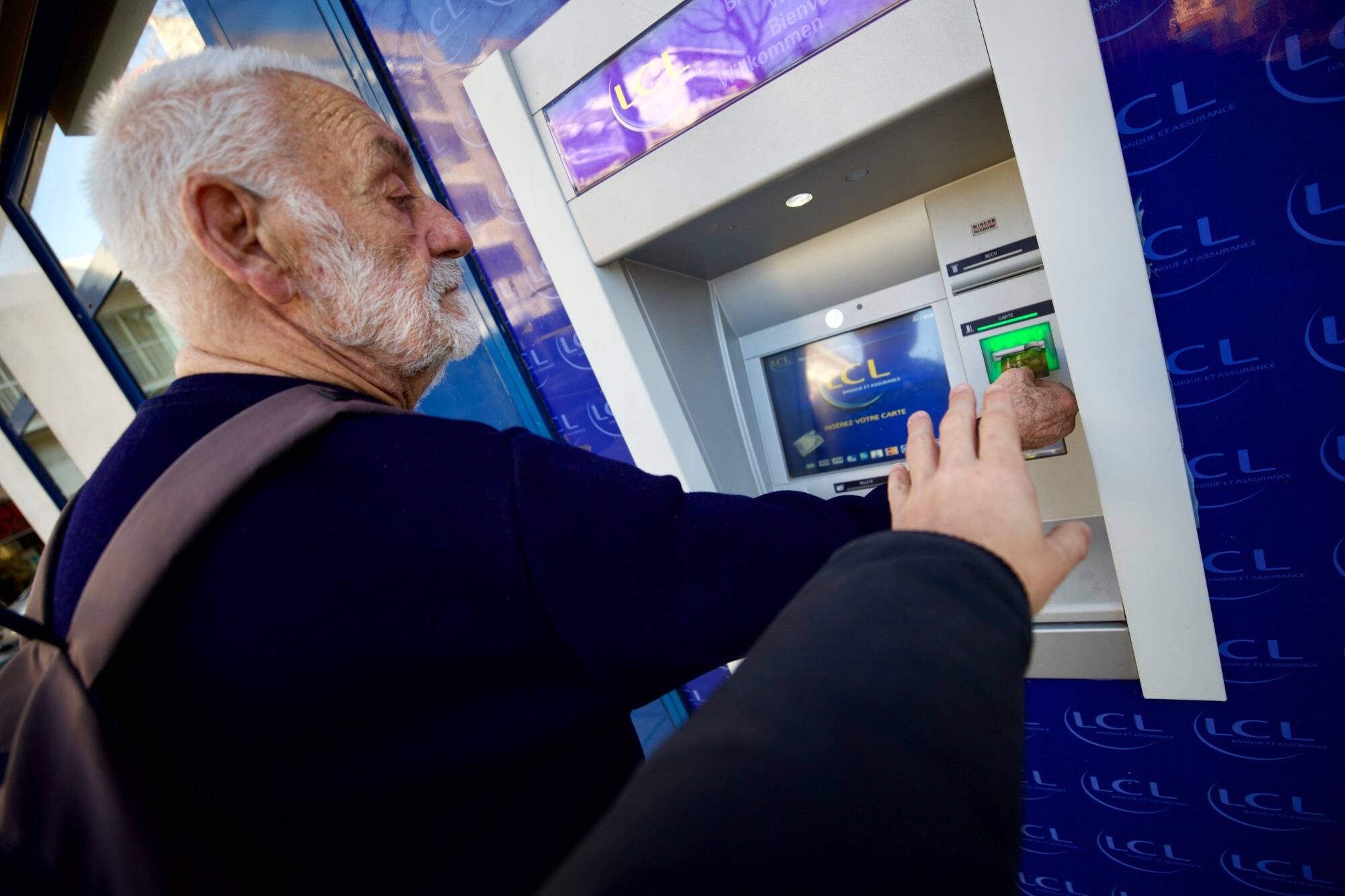 Ils volaient par ruse les retraités, la police met fin à un vaste réseau sur la Côte d'Azur