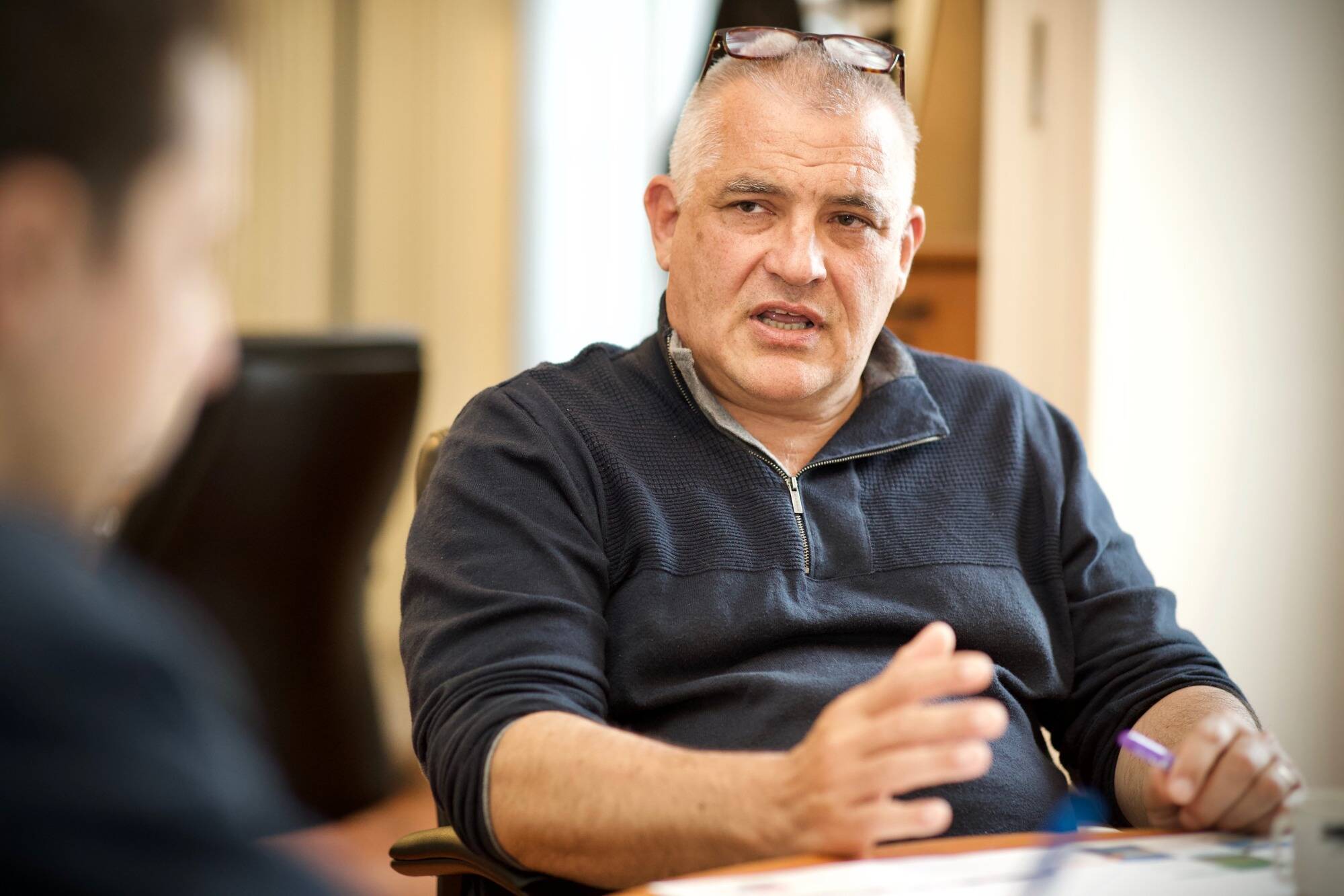 Plusieurs cas de Covid-19 dans une classe, le maire ferme l'école du village