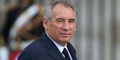 François Bayrou appelle le gouvernement à discuter d'une hausse ciblée des impôts