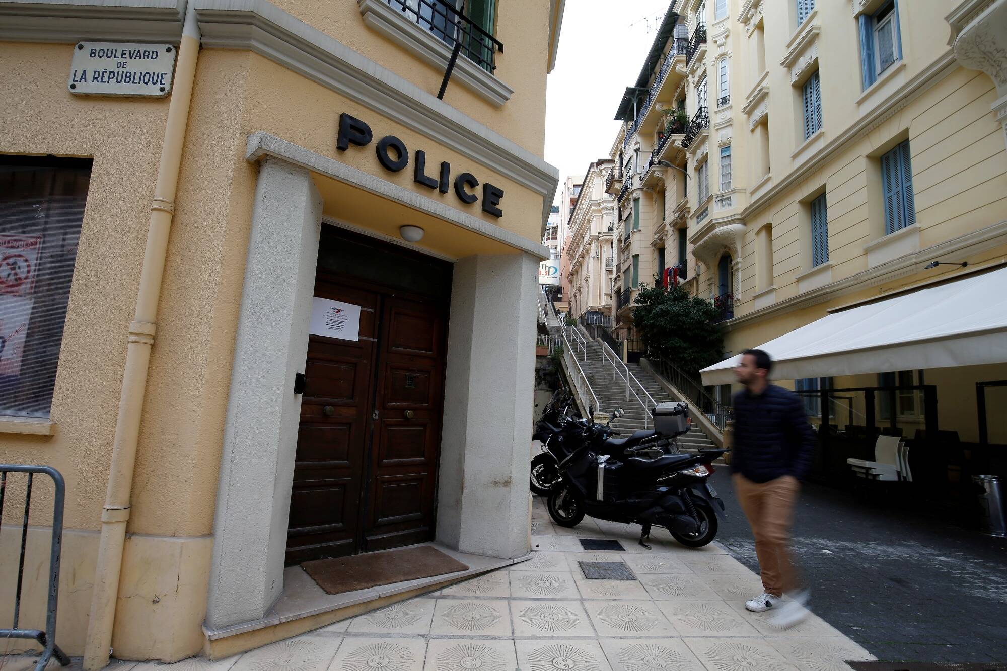 "Il y avait du sang un petit peu partout": deux hommes écroués après une violente rixe survenue dans un Airnb près de Monaco