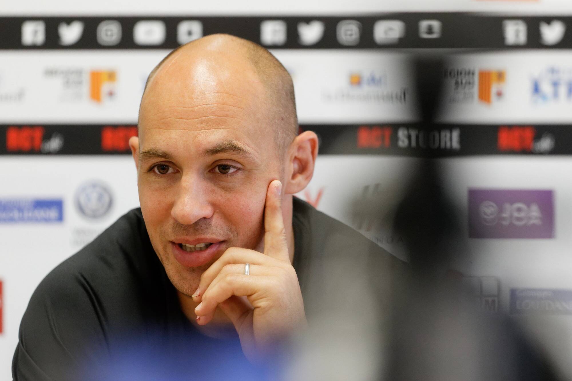 "Je me sens dans les conditions mentales et physiques pour faire une saison de plus", à 38 ans, Sergio Parisse aimerait poursuivre sa carrière au RCT