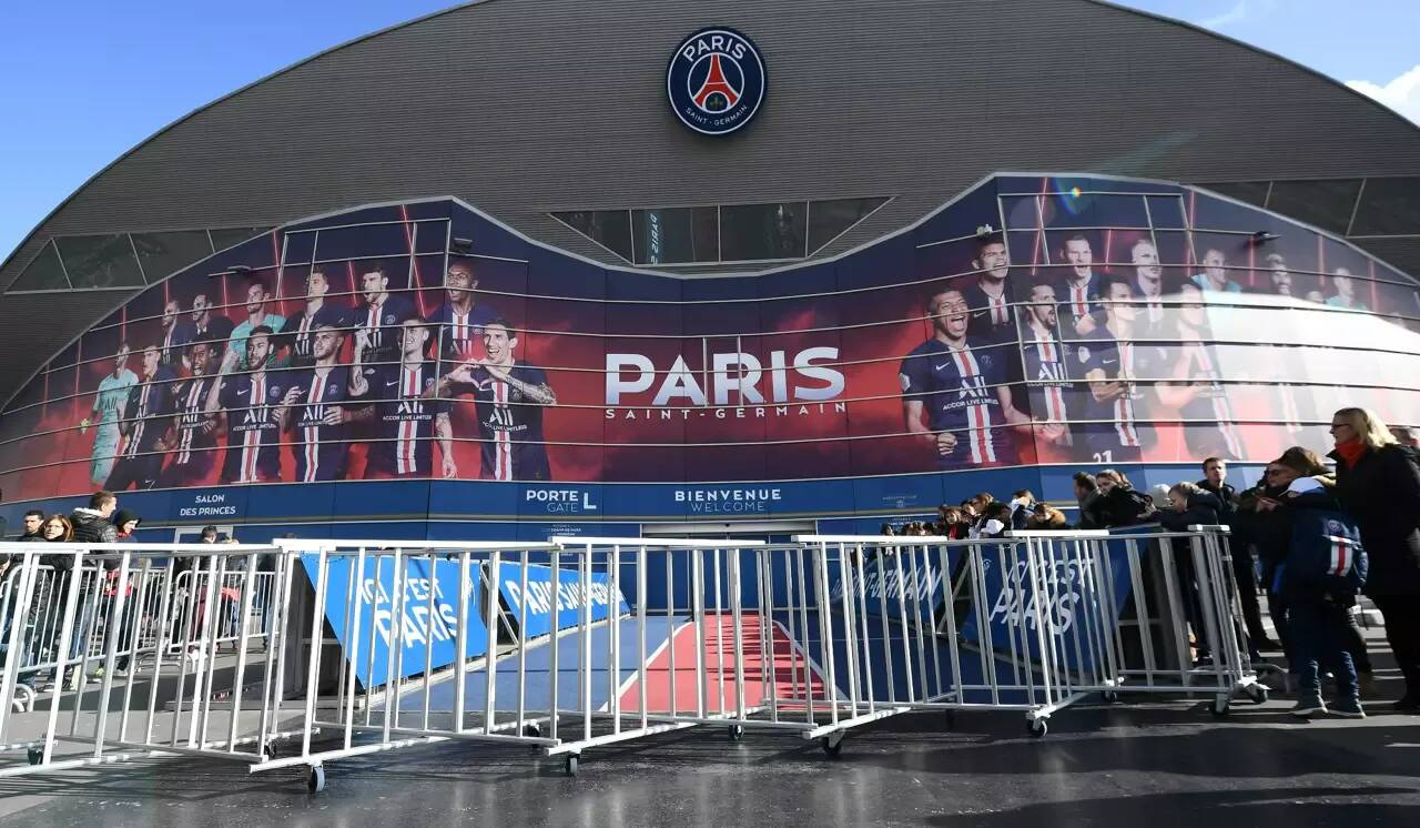 Sanctions pour quatre joueurs du PSG suite à des chants homophobes