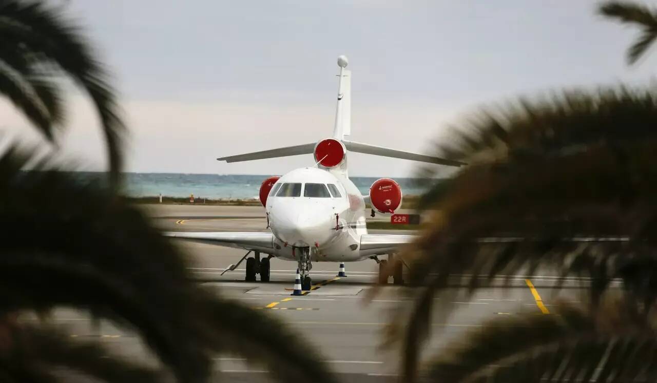 En Russie, certains n'hésitent pas à débourser des dizaines de milliers d'euros en jet privé pour éviter la mobilisation