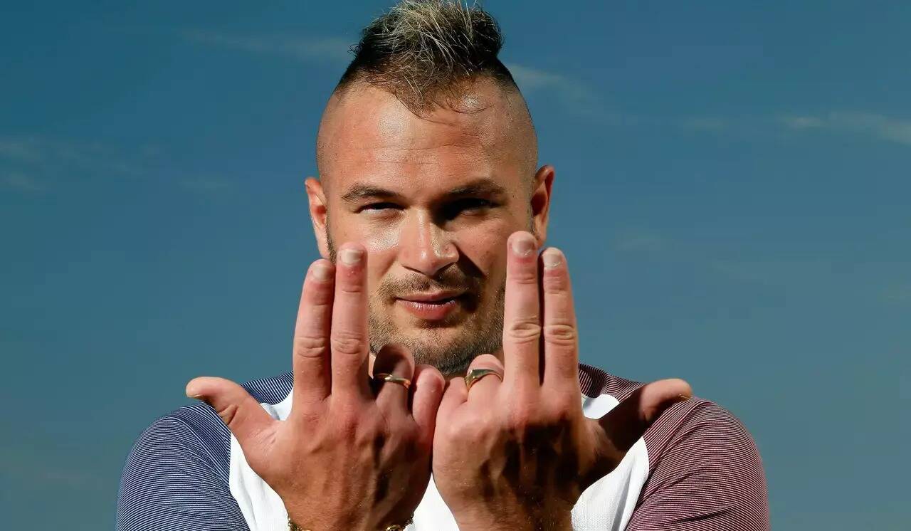 1 million de fans dans la file d'attente pour les concerts de Jul, "du jamais vu... Ces Azuréens ont tenté d'acheter des billets