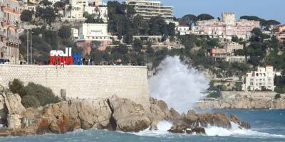 Episode de forte houle à Nice: un agent de la police municipale blessé par une vague