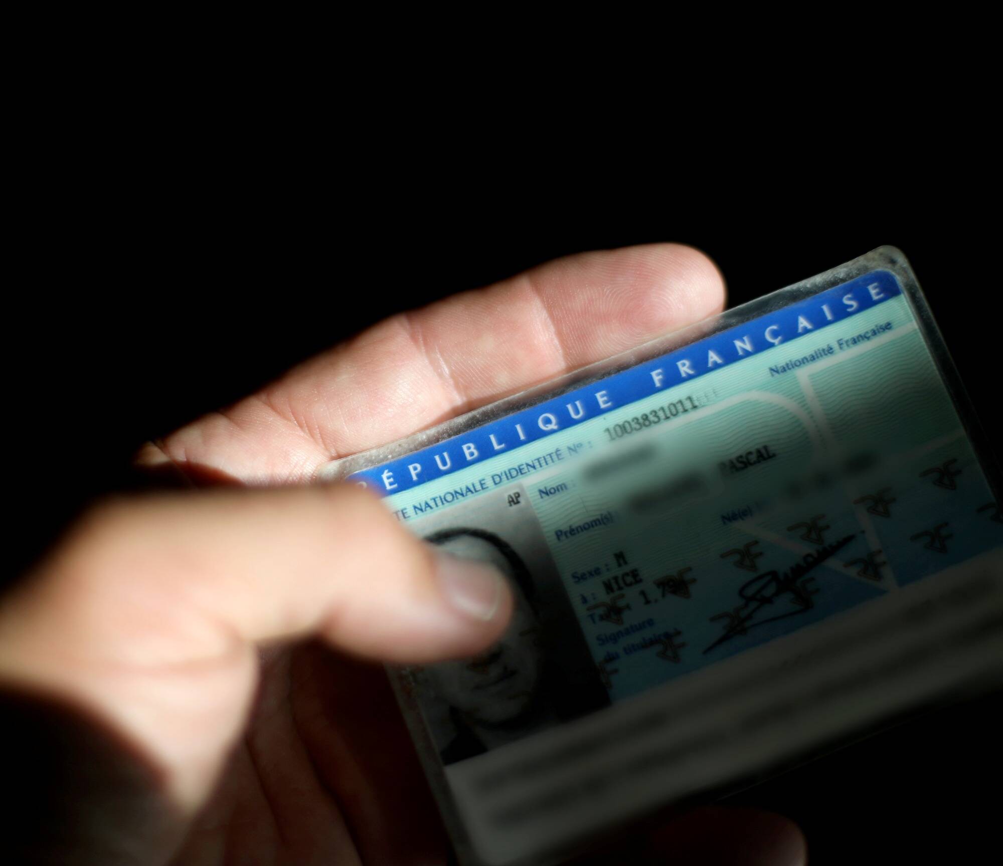 Comment des jumeaux marseillais ont berné la police dans une affaire de tentative de meurtre, en échangeant leurs identités