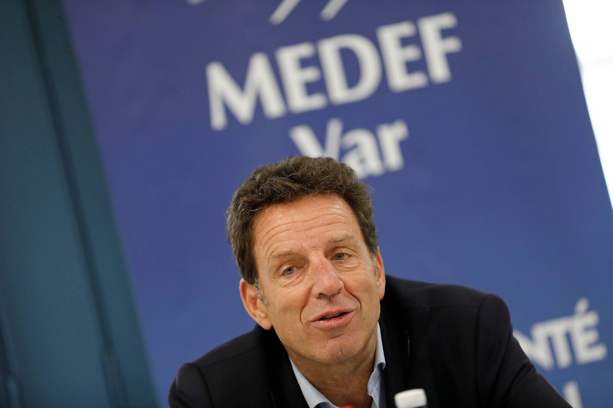 Salaires: le gouvernement "mal placé" pour mettre la pression sur les entreprises au vu des faibles augmentations dans la fonction publique