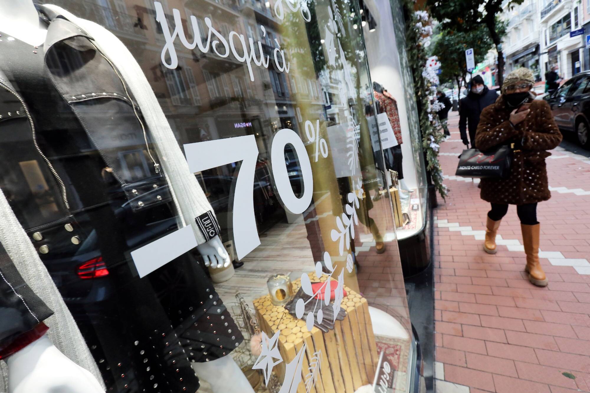 Peut-on aller faire les soldes à Monaco si l'on habite en France? Et jusqu'à quelle heure?