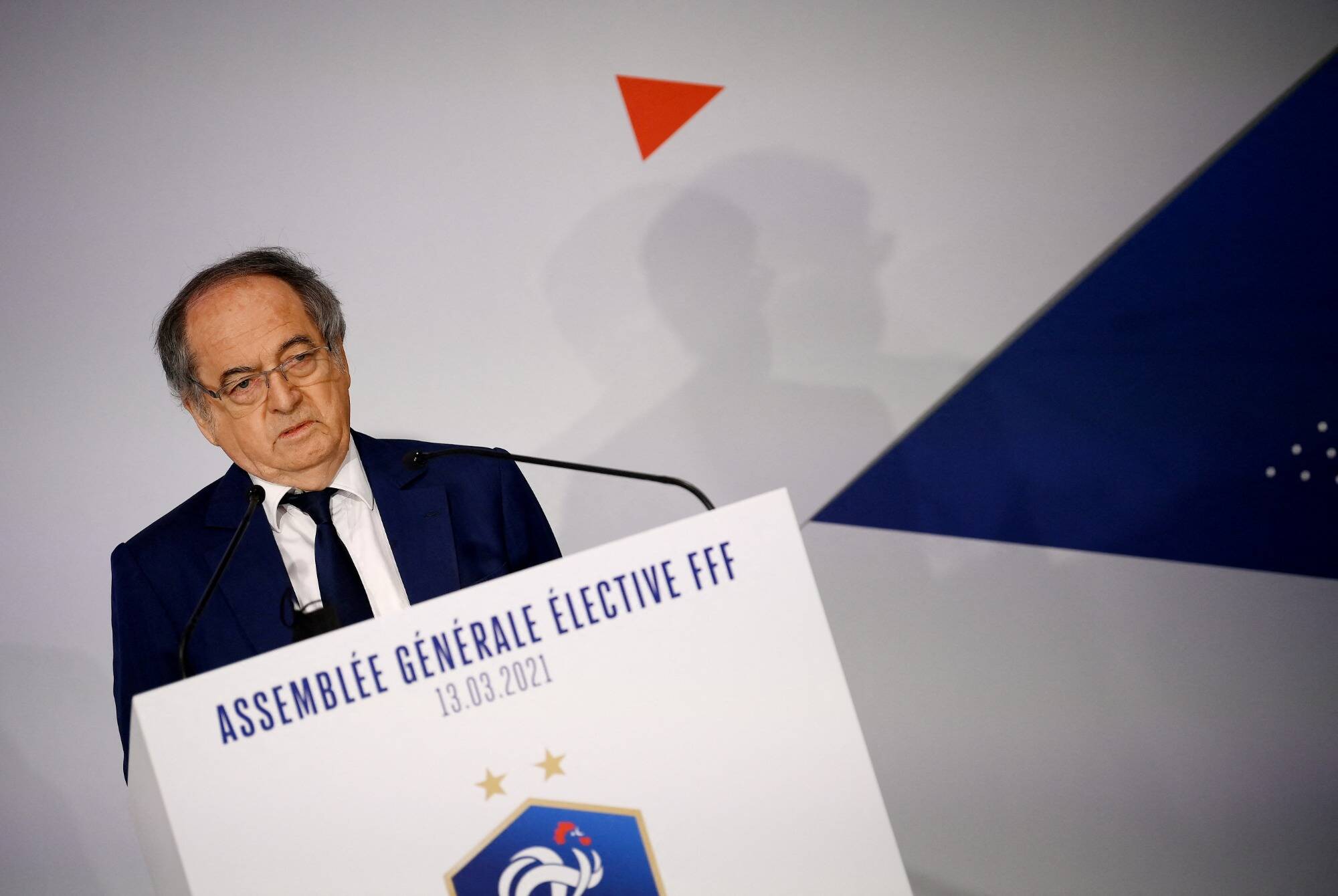 Des salariées assurent avoir reçu des SMS à caractère sexuel de la part de Le Graët, le président de la Fédération française de football