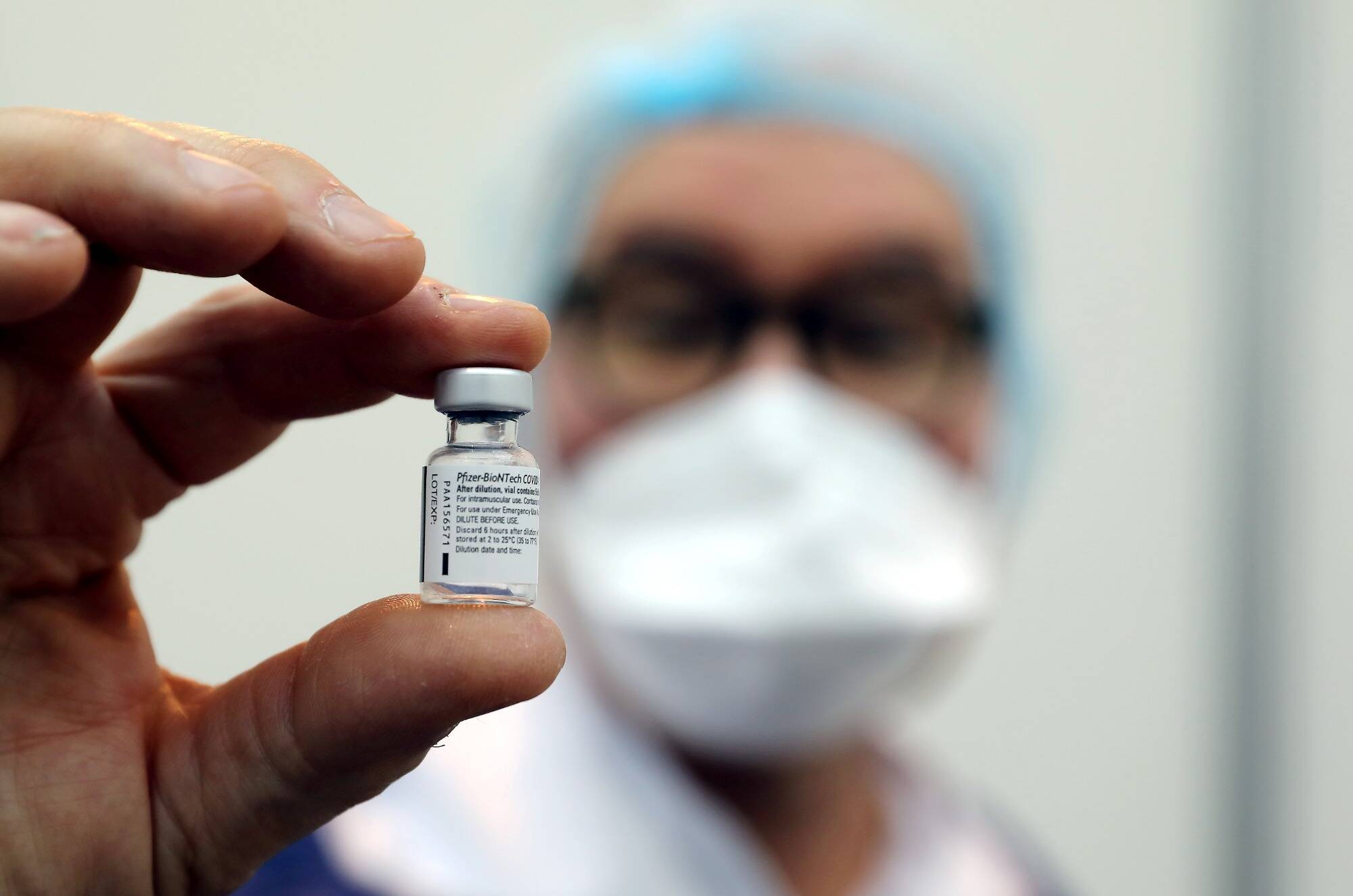 Covid-19: un nouveau vaccin Pfizer autorisé pour la campagne de rappel cet hiver