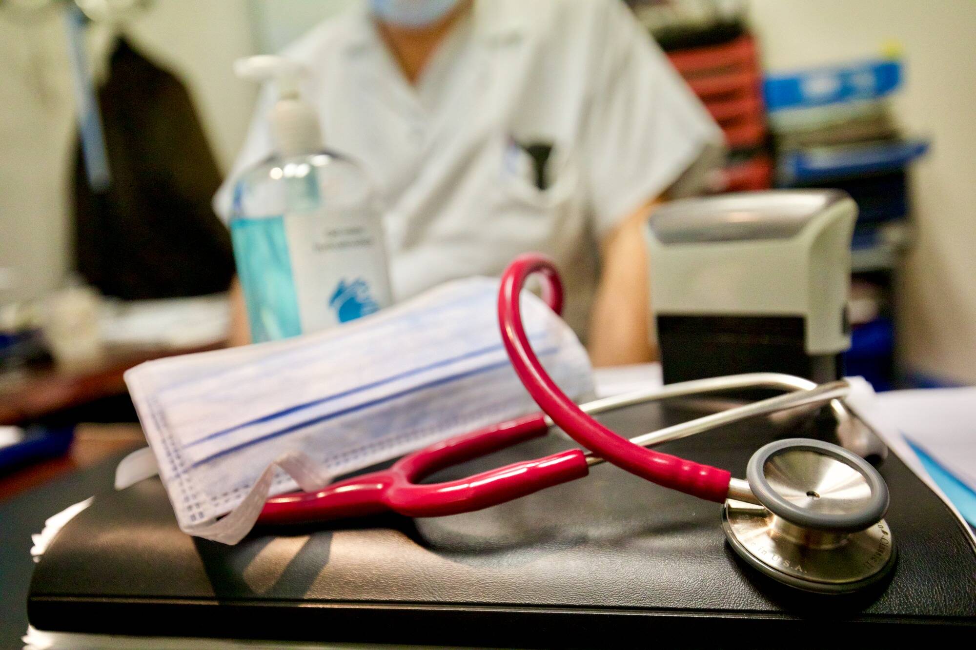 Covid-19: une maladie sans doute jamais éradiquée et d'autres pandémies à venir?