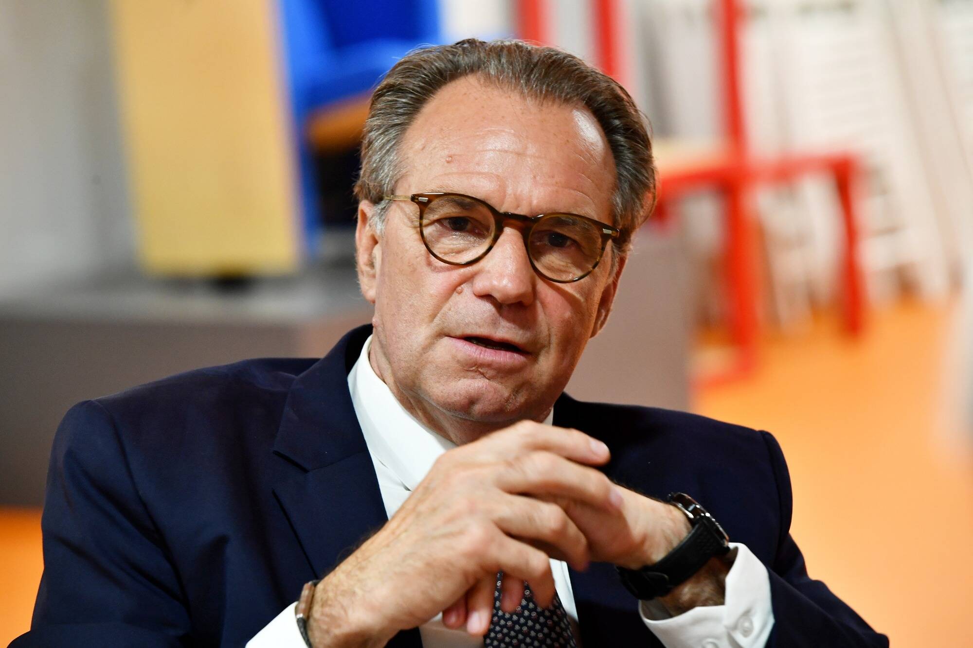 "Mes pensées immédiates vont à la victime et à ses proches": l'émotion de Renaud Muselier après la mort d'un ouvrier sur un chantier SNCF à Toulon