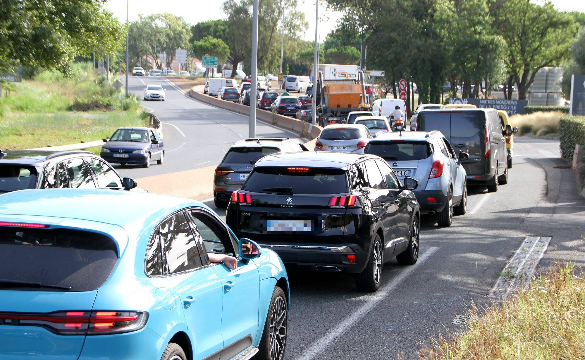 Classé "noir", ce samedi sera "la journée la plus difficile de l'été" sur les routes de France, selon Bison Futé