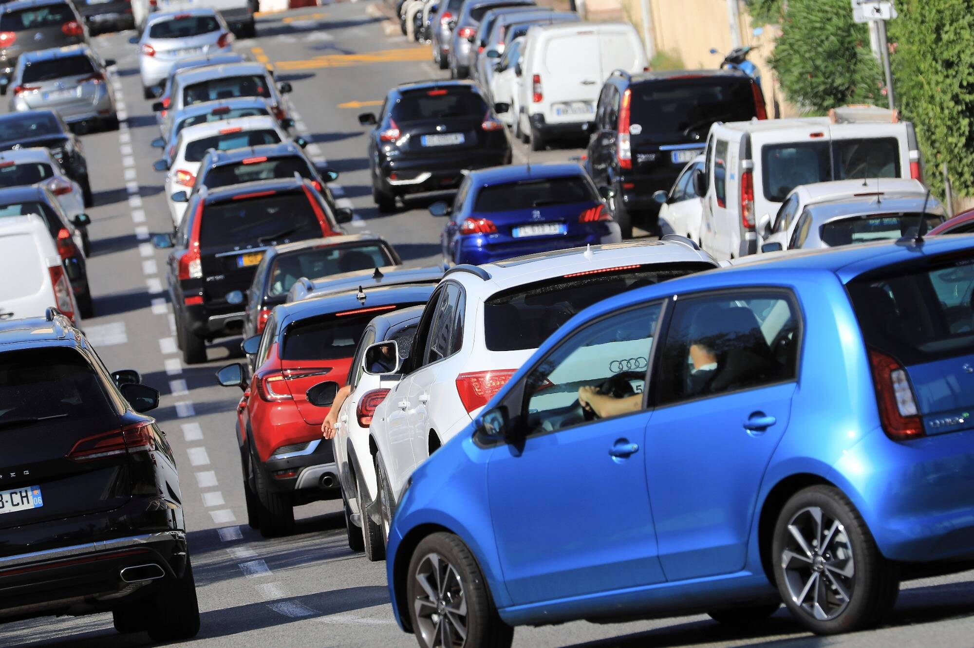 Violent incendie à Cagnes: on fait le point sur les perturbations de circulation autour de Nice