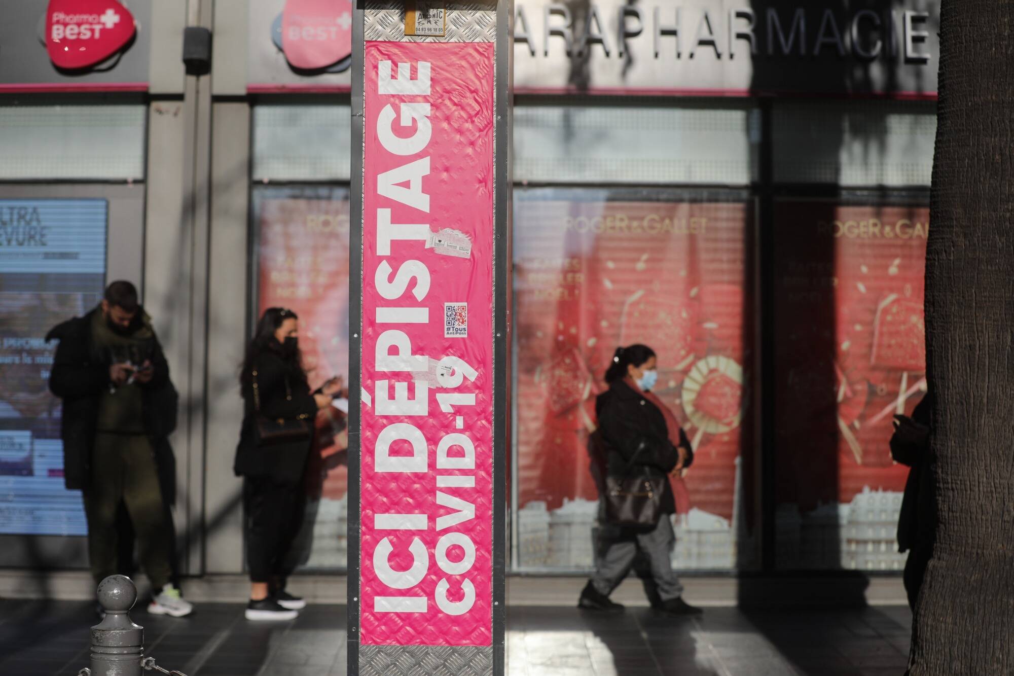 Covid-19: plus de 7.800 cas positifs en 24h dans les Alpes-Maritimes, un nouveau record