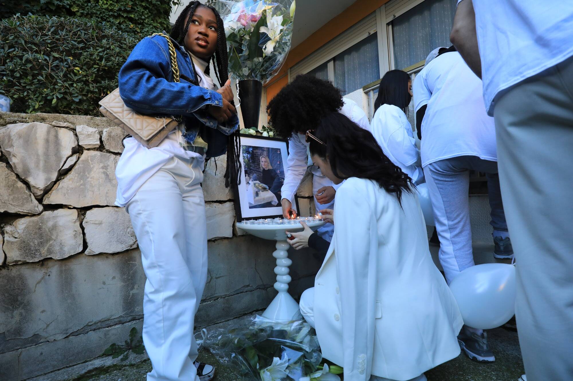 À Nice, des centaines de personnes marchent en hommage à Lisa, assassinée par son ex