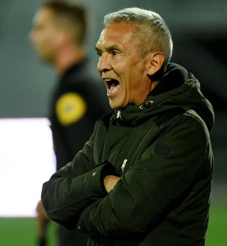 Le nouveau coach Michel Poinsignon ne "veut pas promettre la lune" aux supporters du Sporting Toulon