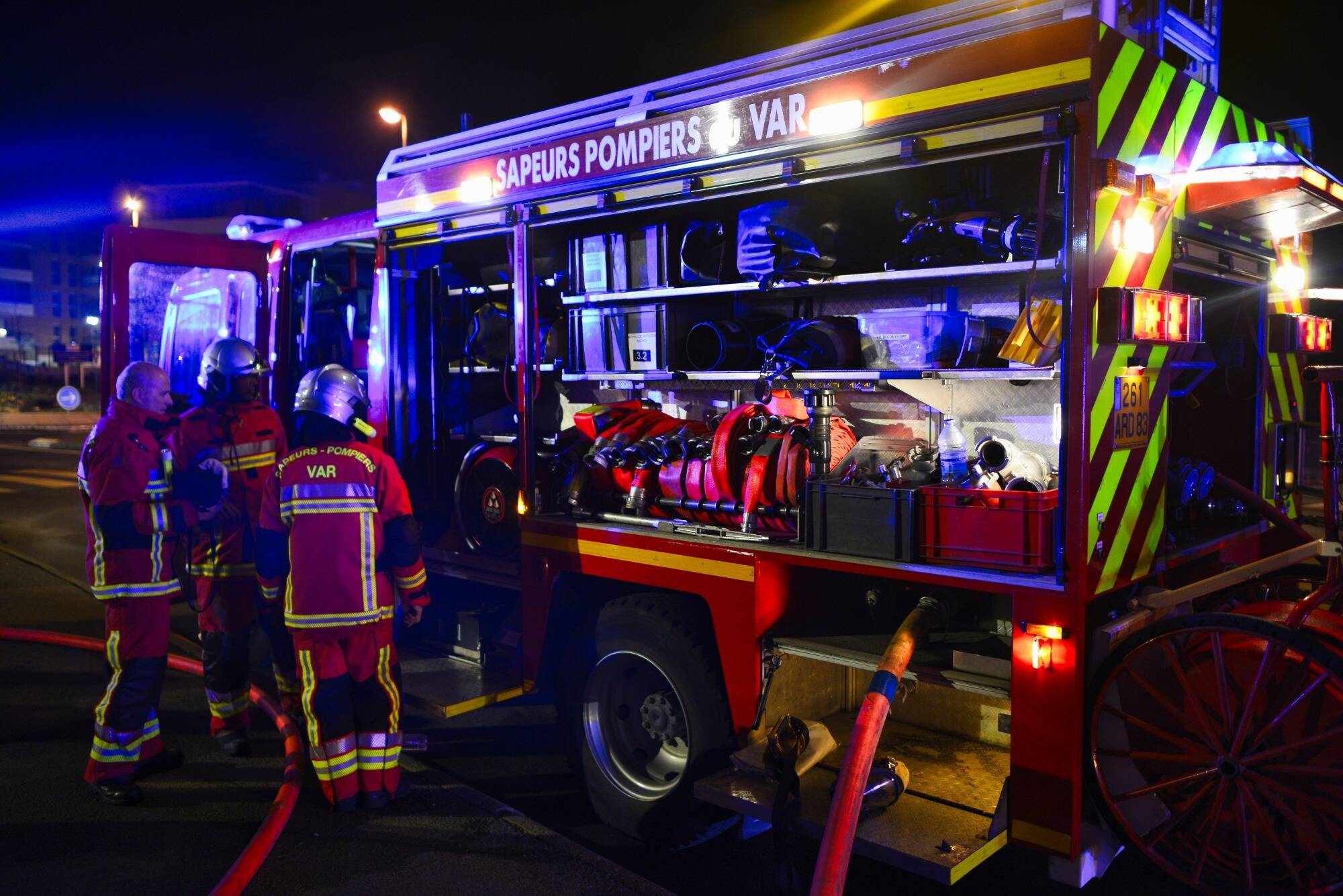 Un incendie se déclare dans la nuit à Grimaud dans le Var, un blessé léger