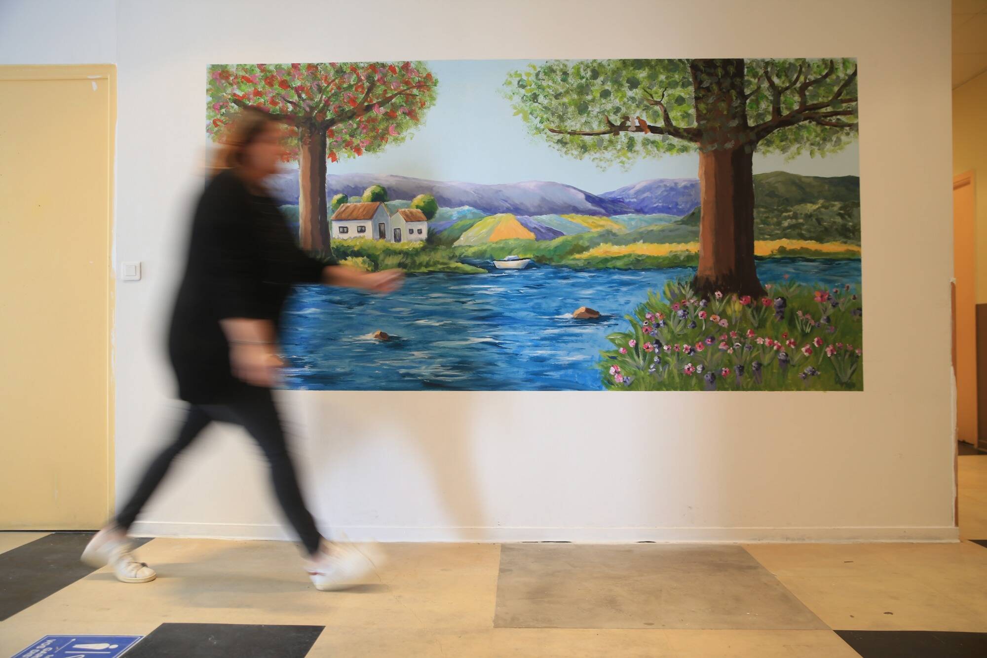 Ils ont été violents envers leur conjoint, leur peine pour éviter un procès est un stage au tribunal de Draguignan... Nous y avons participé