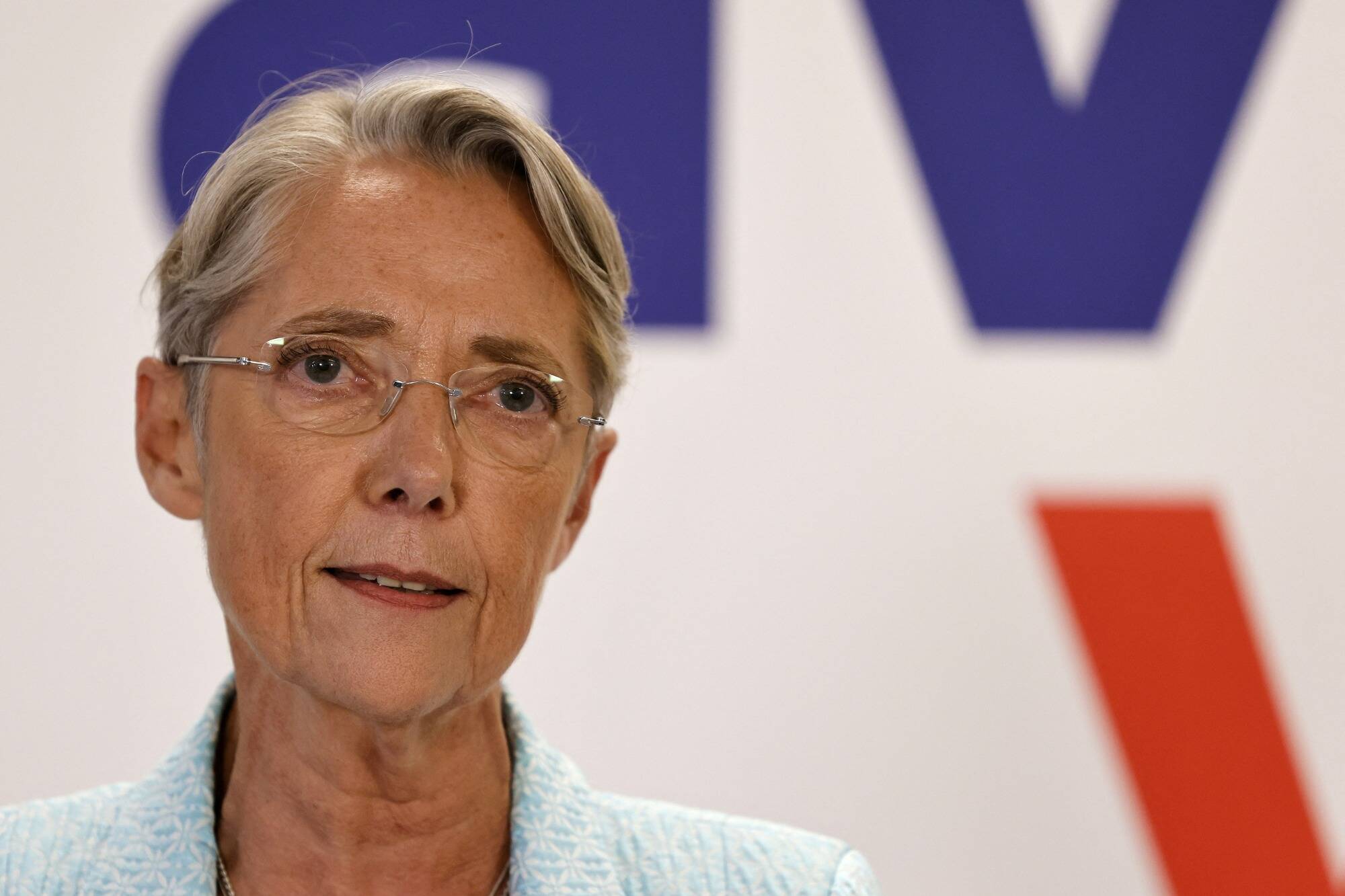 Elisabeth Borne débloque 1 milliard d'euros pour les 50 sites industriels les plus émetteurs en carbone