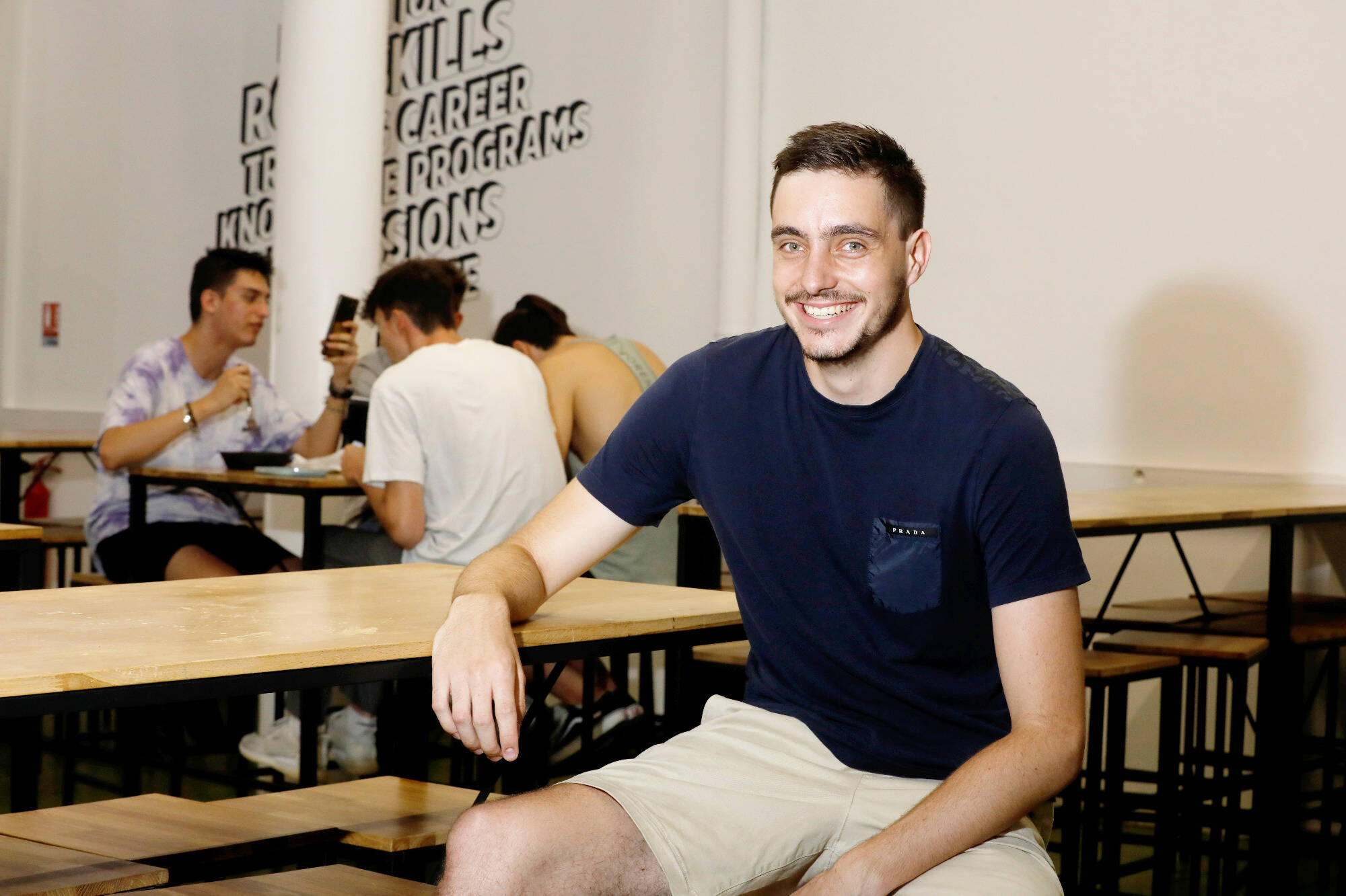 Ils ont choisi un métier qui embauche. Louis, 20 ans, étudiant en informatique: "J'adore résoudre des problèmes"
