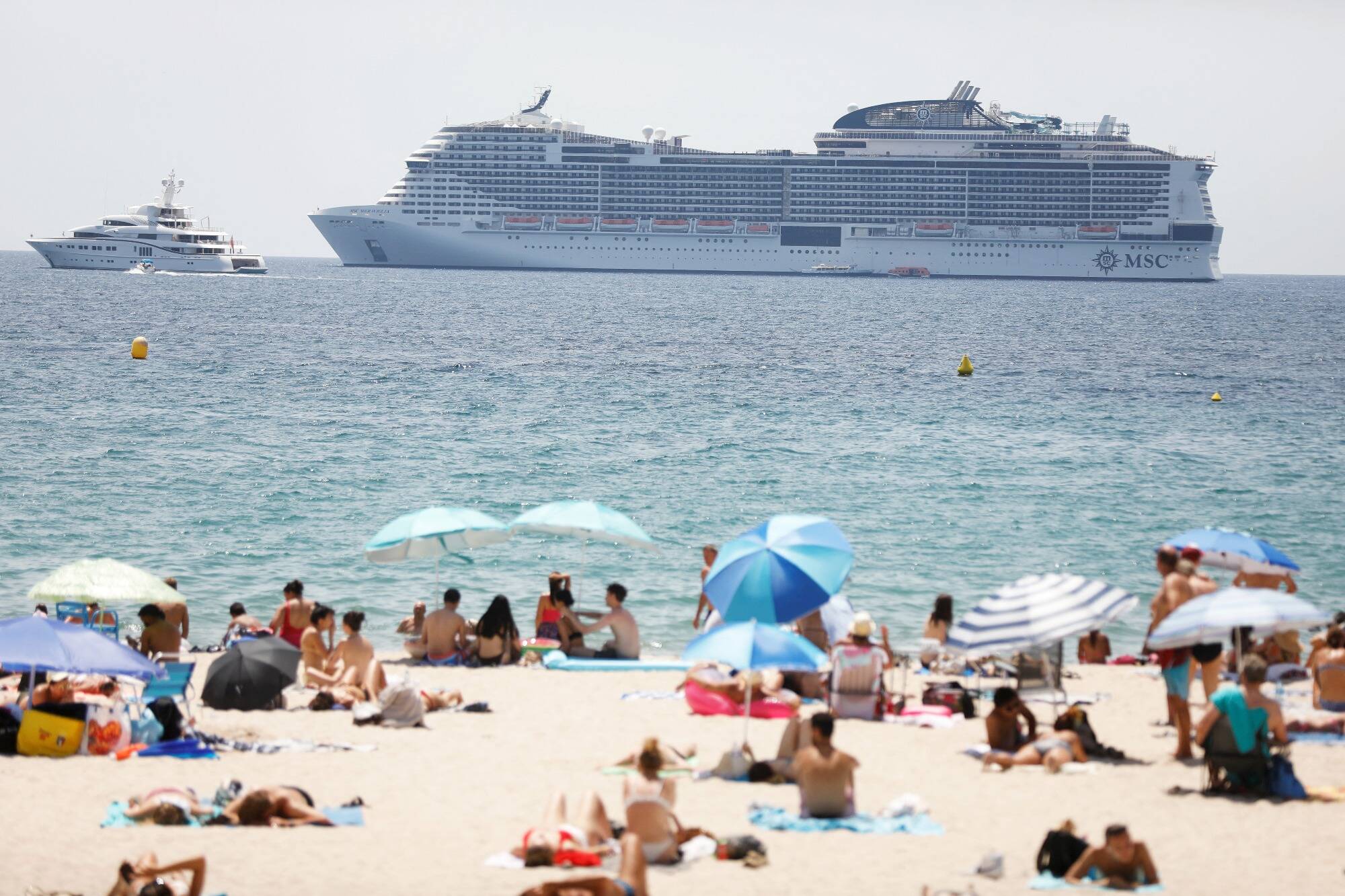 "Des économies d'une vie qui partent en fumée": des centaines de personnes privées de croisière après la cessation de paiements d'une société à Monaco