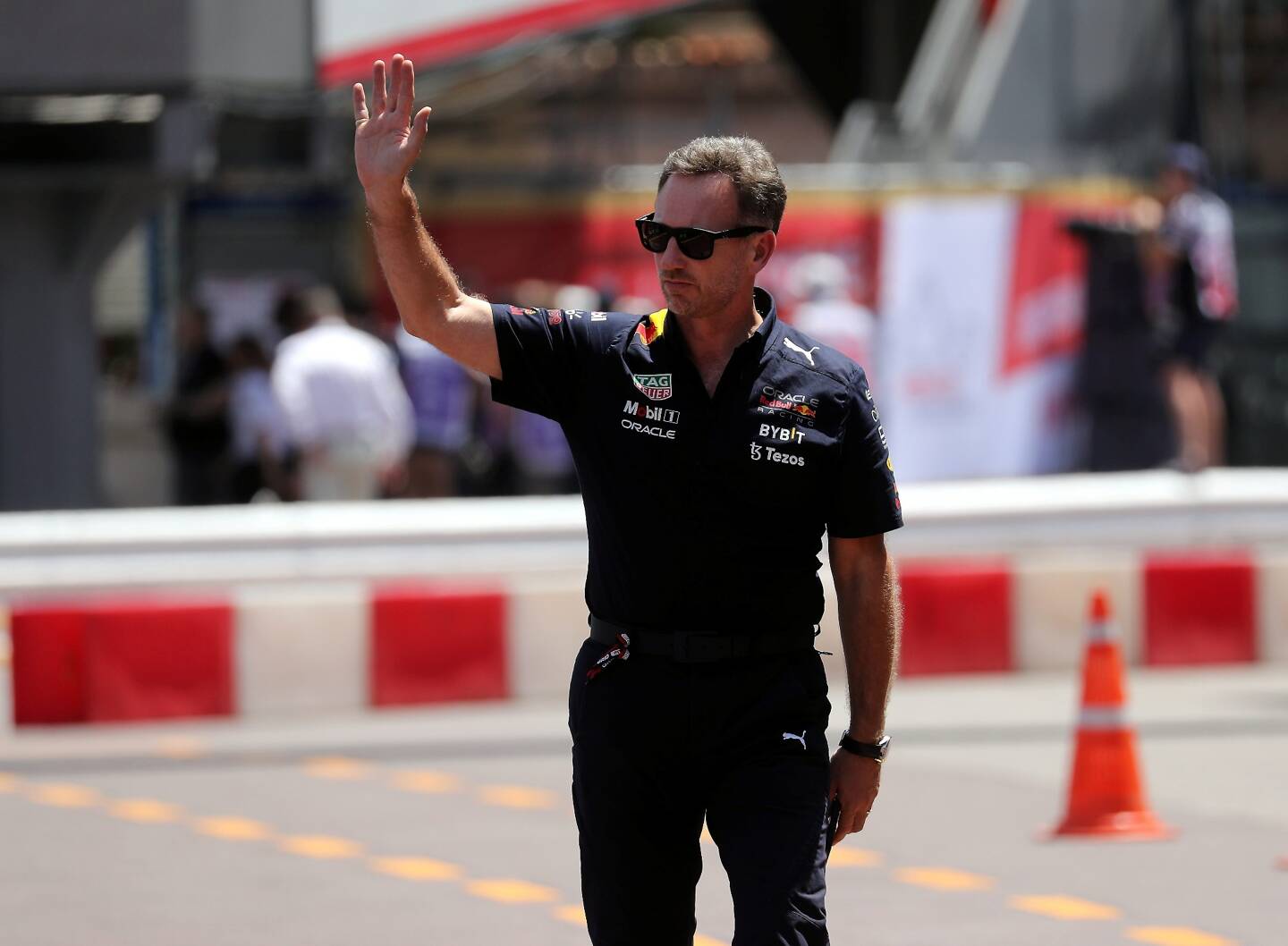 Directeur de l'écurie de Formule 1 Red Bull depuis près de 20 ans, le Britannique Christian Horner est visé par une enquête pour des faits de "comportements inappropriés."